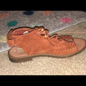 toms genuine leather sandals